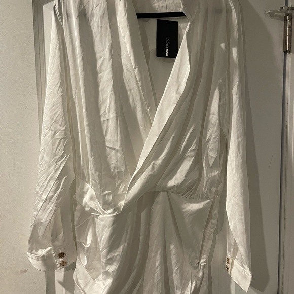 Dress - Picture 2 of 2